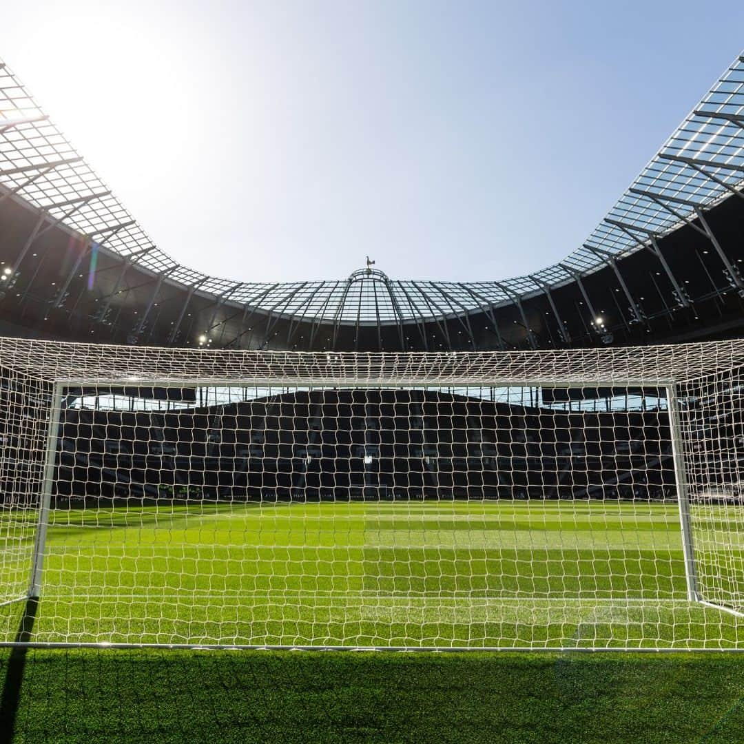 トッテナム・ホットスパーFCさんのインスタグラム写真 - (トッテナム・ホットスパーFCInstagram)「#SpursNewStadium looking 😍 as we prepare to open the doors for Test Event 1. #COYS #THFC」3月24日 21時03分 - spursofficial