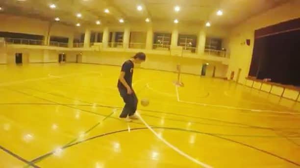 James Jのインスタグラム：「my first video.... #japaneseninja ⚽️ #soccer」