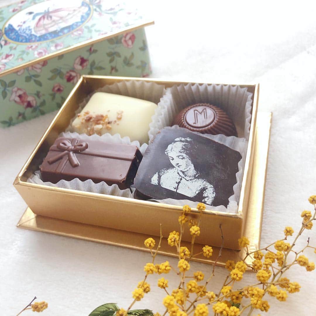 MAQUIA ONLINEのグルメインスタ