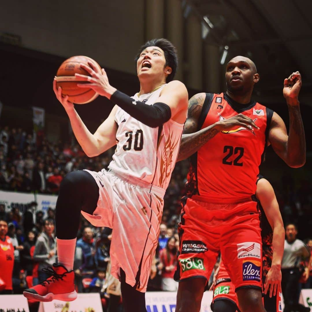 シーホース三河さんのインスタグラム写真 - (シーホース三河Instagram)「3/24(日) アウェー 三遠戦  #PHOTO 三河 66 - 80 三遠  #シーホース三河 #三遠ネオフェニックス #Bリーグ」3月24日 20時25分 - go_seahorses