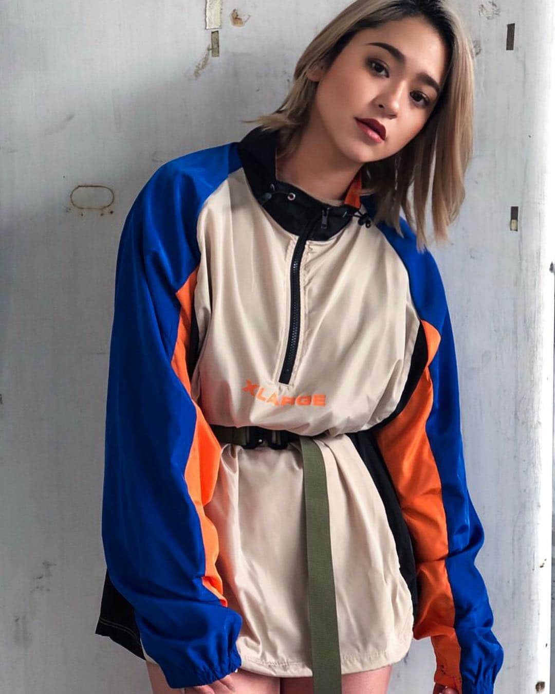 のインスタグラム：「STYLE @iti_aya  PACKABLE NYLON JACKET ¥13,000＋TAX --- @xlargejp  #xlarge #xlargejp #xlarge_snap  #xlosaka」