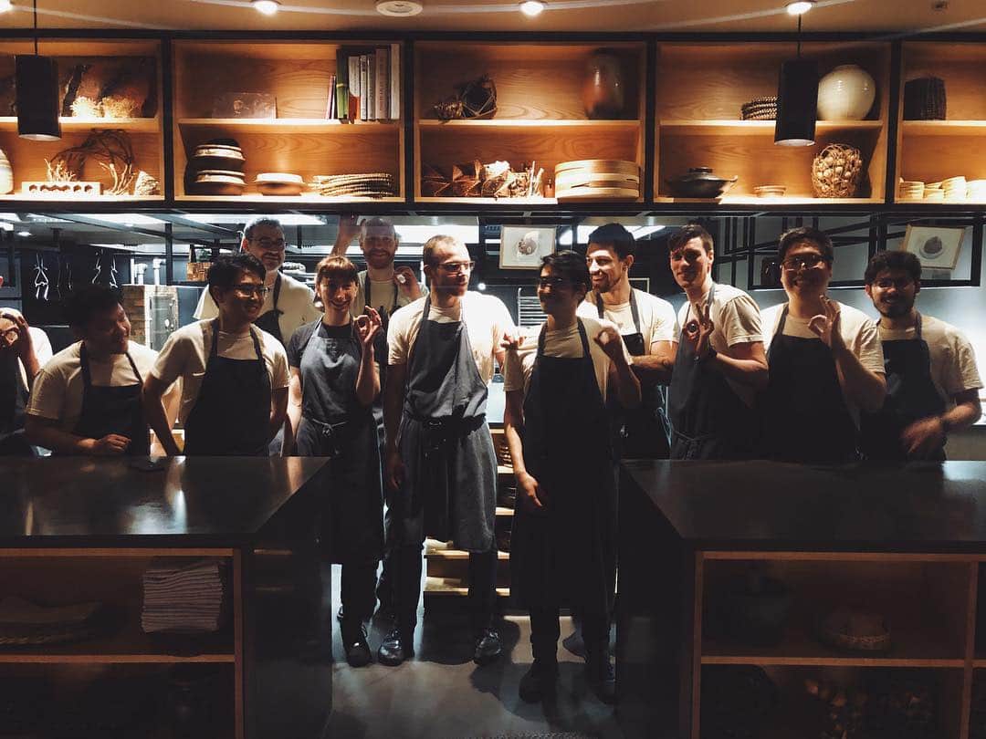 金セアルのグルメインスタ