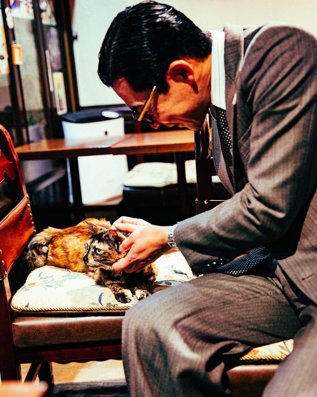 岩井ジョニ男のグルメインスタ