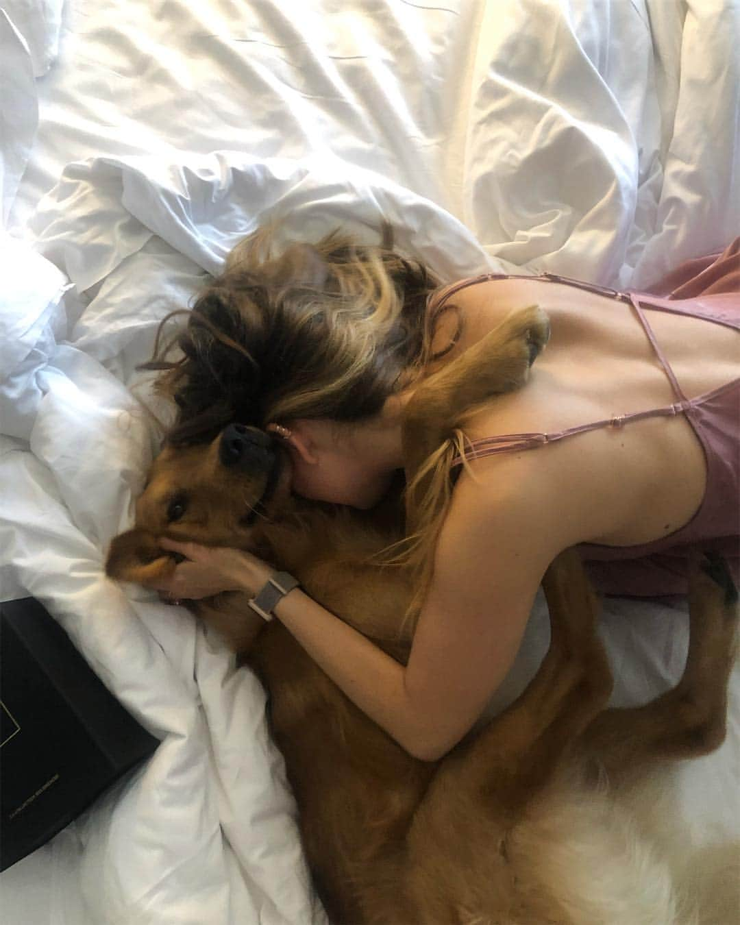 デビー・ライアンさんのインスタグラム写真 - (デビー・ライアンInstagram)「🥀 #internationalpuppyday」3月24日 13時17分 - debbyryan