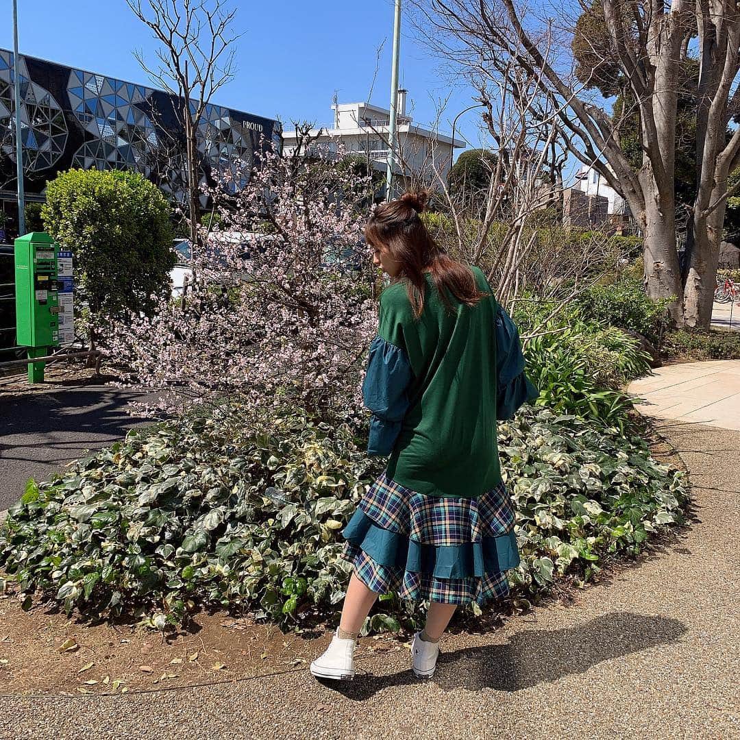 前田ゆうさんのインスタグラム写真 - (前田ゆうInstagram)「あったかくなってきてみどりもたくさんでてきたから ちゃんも緑😆🌟 #アスパラ色」3月24日 13時31分 - yuu_maeda