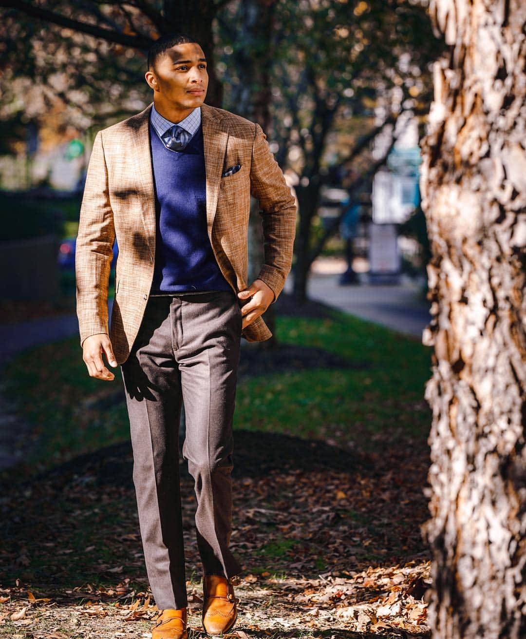 アイクベーハーさんのインスタグラム写真 - (アイクベーハーInstagram)「Always looking sharp. . . . 📸 by @ccjenkinsphoto  #MensFashion #Suit #Dapper #InstaGood #EastCoast #Style #Fashion #OOTD」3月24日 15時44分 - ikebehar