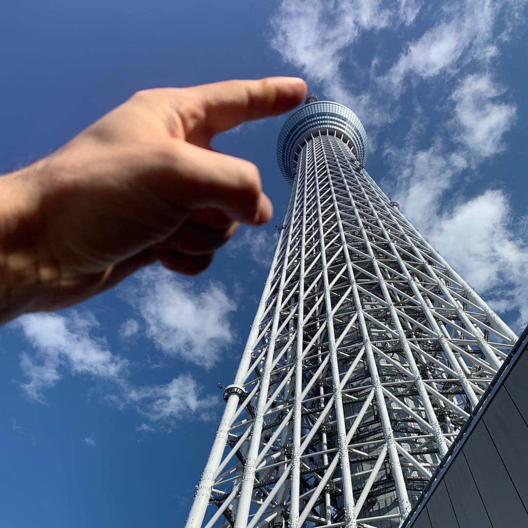 ルーベン・ブロマールトのインスタグラム：「I was up there! 💥450th Floor💥 #tokyoskytree 🇯🇵」