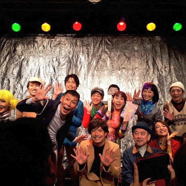 すずけんさんのインスタグラム写真 - (すずけんInstagram)「昔香取慎吾さんが主演した映画のオマージュ舞台！  ギャラクシー街道の逆襲で俳優(?)デビューさせて頂きました(*´ω｀*) めちゃくちゃ楽しかった♪  #ギャラクシー街道の逆襲 #ワハハ本舗 #ギャラクシー街道」3月24日 16時26分 - suzuken119official