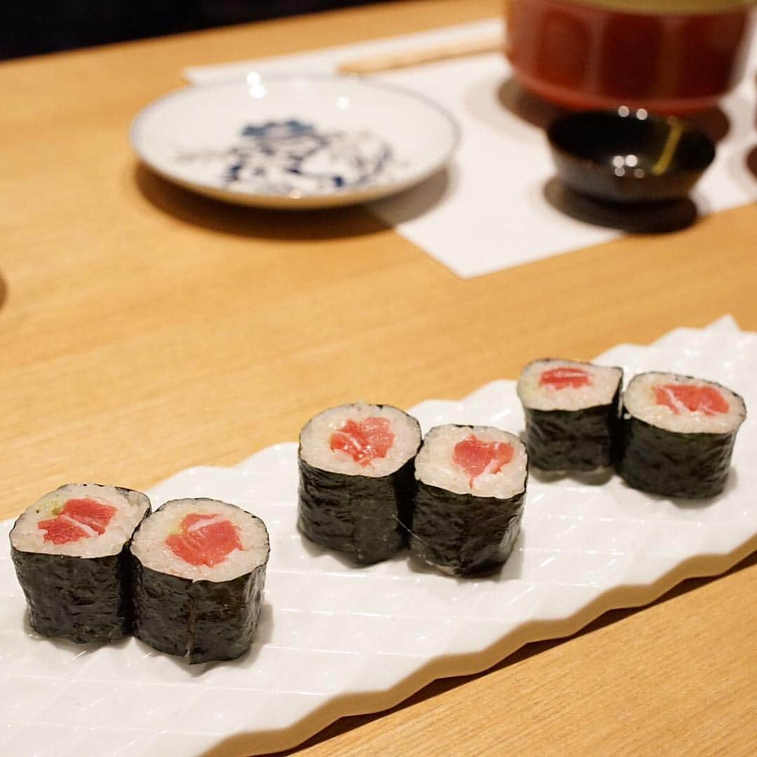 田中マヤさんのインスタグラム写真 - (田中マヤInstagram)「博多ランチ🍣 お友達が検索してくれたお店 ◾️鮨 木島 ・ 3000円で、お腹いっぱいになる 品数✨ 門構えも👍✨ ・ #鮨木島 #博多 #福岡 #おかめtrip  #sushi #japan #fukuoka #hakata #yummy #trip #instagood #instafood #japanesefood #셀스타그램 #셀피 #셀카 #일상 #데일리 #뷰티 #여행 #후쿠오카 #초밥 #스시 #일본」3月24日 16時52分 - tanakamaya__official