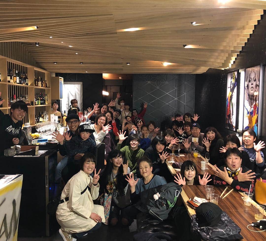 SATOKOさんのインスタグラム写真 - (SATOKOInstagram)「#musicbargokan #1周年 #外園一馬 #satoko #集合写真」3月24日 17時05分 - fc_satoko