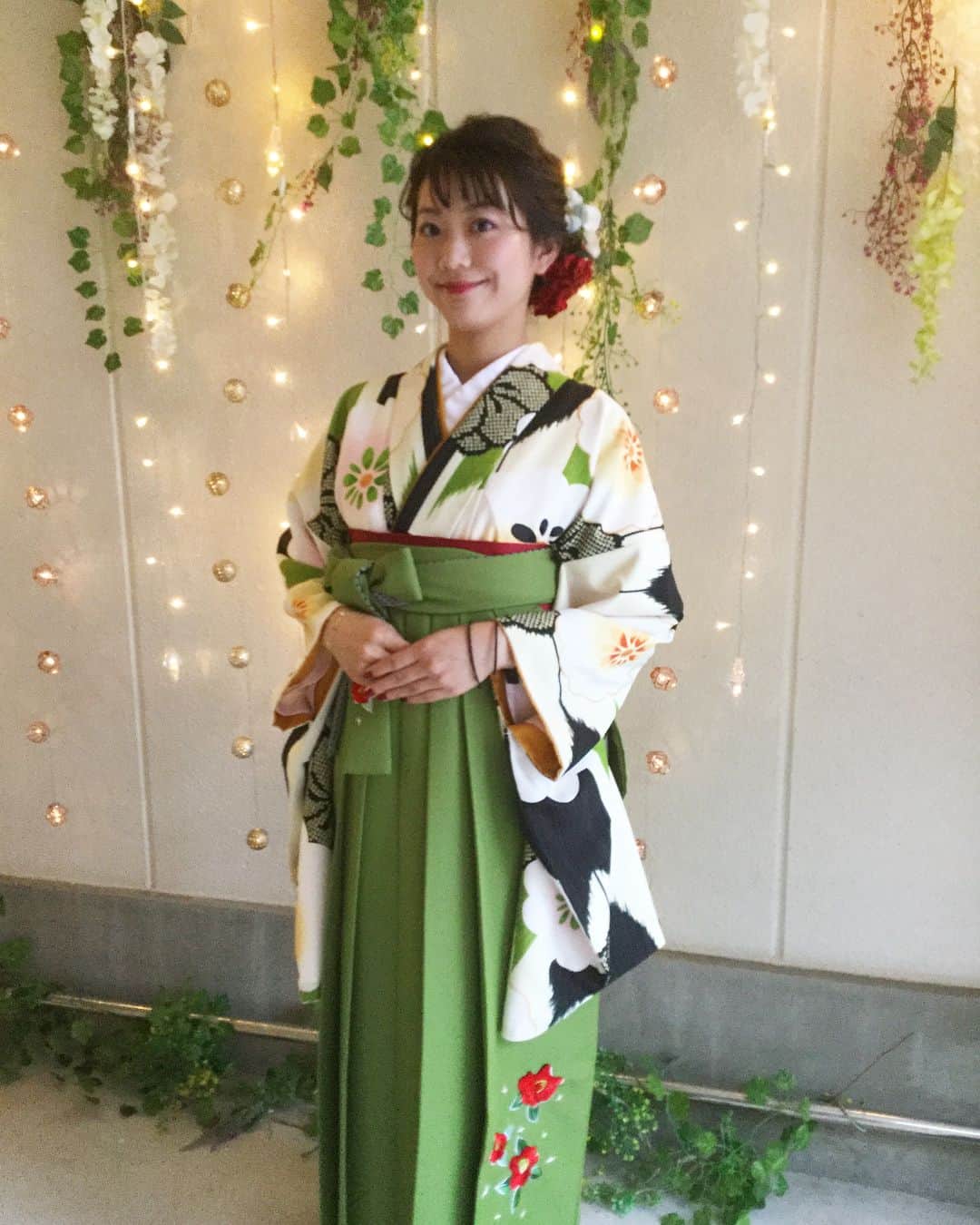 金沢着物レンタルshop心結〜kokoyui〜さんのインスタグラム写真 - (金沢着物レンタルshop心結〜kokoyui〜Instagram)「ご卒業おめでとうございます㊗️ オトナっぽい美人さーん❣️ @kokoyui_kimono  #心結きもの #心結 #金沢 #金沢散策 #金沢旅行 #金沢さんぽ #兼六園 #ひがし茶屋街 #近江町市場 #長町武家屋敷跡 #着物 #着物レンタル #金沢観光 #卒業旅行 #女子旅 #袴 #袴レンタル #袴ヘアアレンジ #ヘアセット #着物ヘアセット  #袴ヘアセット #卒業式  #kanazawa #kimono#rental #shop #kokoyui」3月24日 17時31分 - kokoyui_kimono
