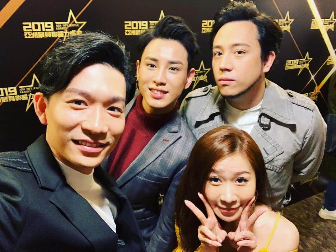 スティーブン・チョンのインスタグラム：「#邵氏家族  #又有靚仔又有靚女」