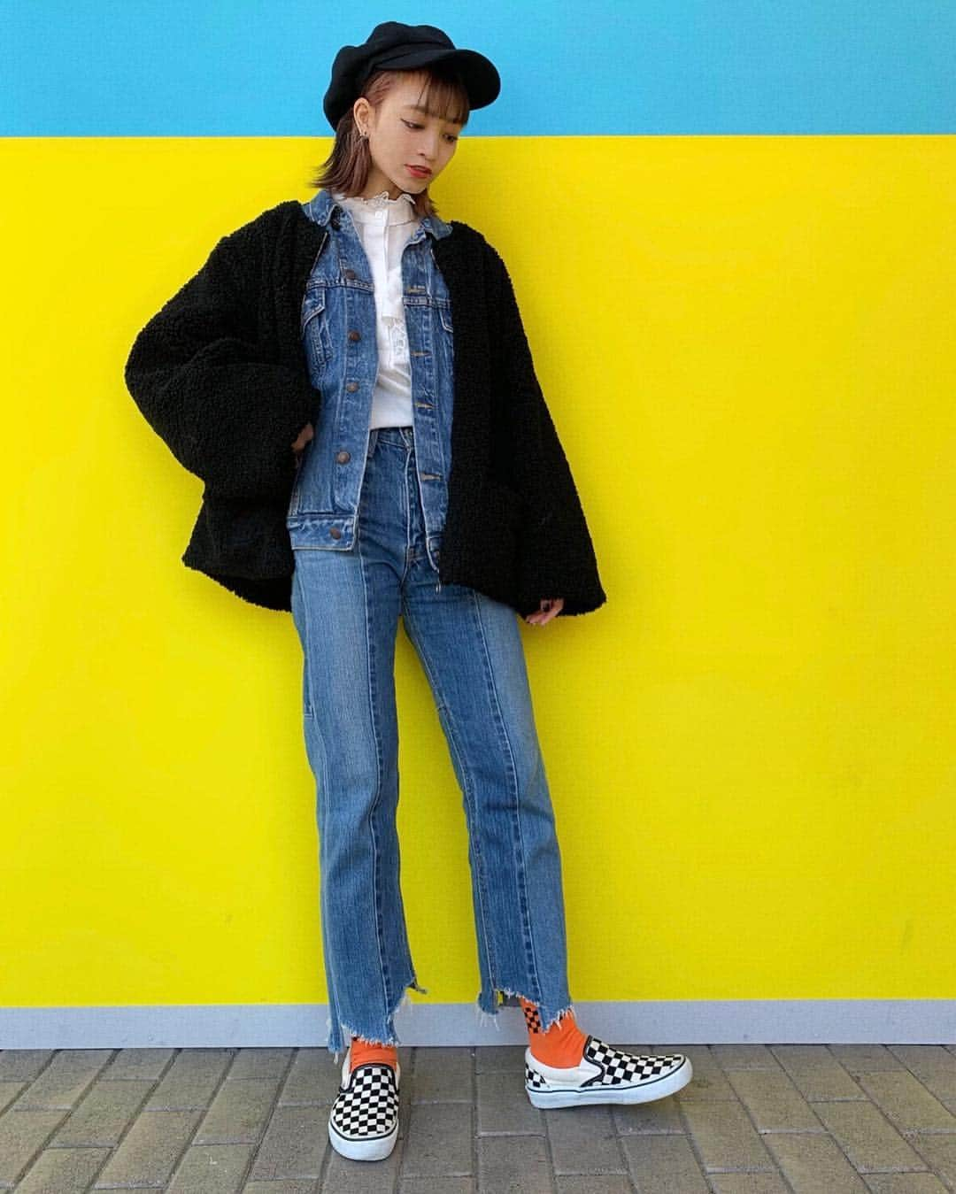 郡司英里沙（えりちょす）さんのインスタグラム写真 - (郡司英里沙（えりちょす）Instagram)「#denim 👖 . . . . ( photo by @mayu_pimms ) . . . #郡司服 #郡司英里沙 #えりちょす #ストリート系女子 #ストリートファッション #vans #jaynek #ピムス #ぴむす #pimms #japaneseidol #idol #model #selfie  #kawaii #instagood #followme #me #팔로우 #셀피 #셀스타그램 #멋스타그램 #코디」3月24日 18時15分 - erisagunji