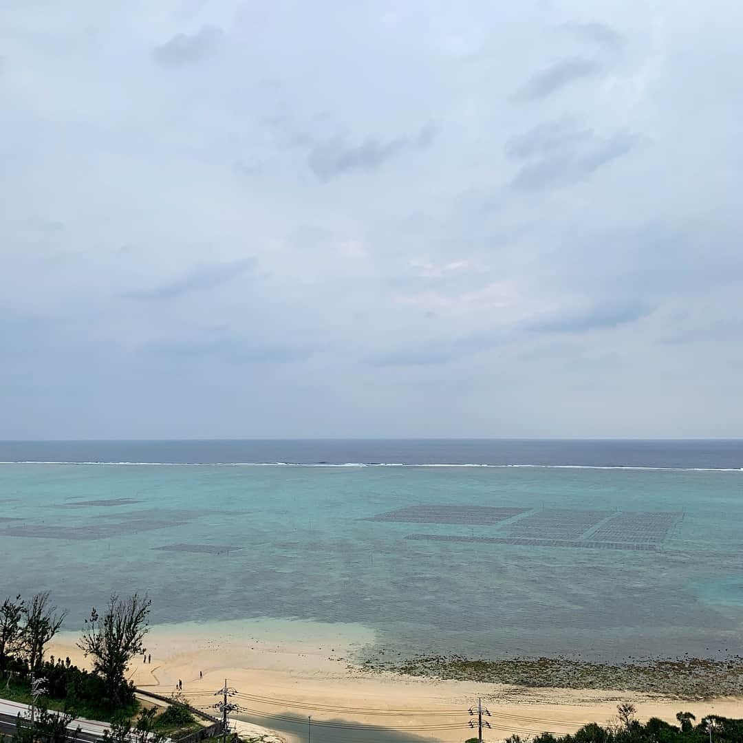 桜井奈々さんのインスタグラム写真 - (桜井奈々Instagram)「一年ぶりの沖縄〜！ 飛行機✈️不安しかありませんでしたが、、無事にたどりつきました。  1週間沖縄でのんびりします！ ＃沖縄#春休み#家族旅行」3月24日 18時49分 - sakurai_nana7