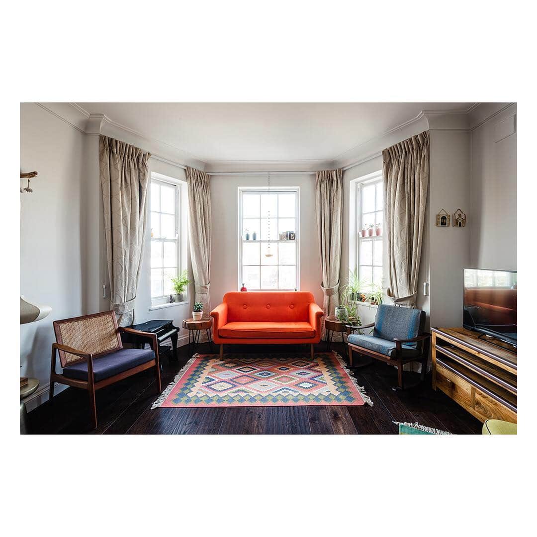 The Modern Houseさんのインスタグラム写真 - (The Modern HouseInstagram)「Bowled Over: a 1920s apartment located opposite Lord's Cricket Ground. Link in bio for St John’s Wood Court sales particulars.  #artdecohomes #apartmentliving #londonhomes」3月24日 18時53分 - themodernhouse
