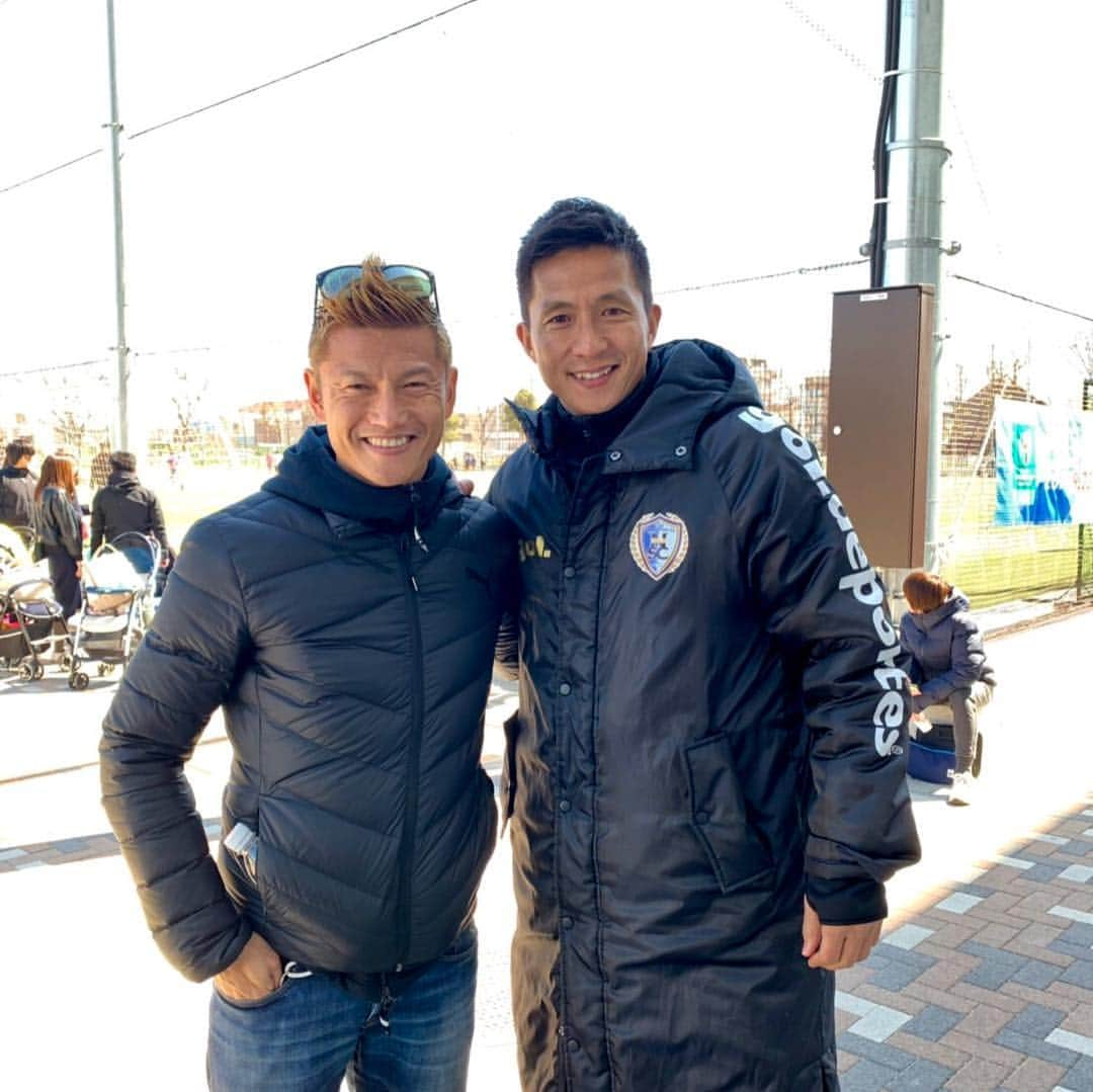 福西崇史さんのインスタグラム写真 - (福西崇史Instagram)「。 播戸も応援に来てくれました⚽️ 。 2-2の悔しい引き分け😣。 。 たくさんの応援ありがとうございました📣 。 #播戸竜二 #南葛sc #明治学院スカーレット #水元総合スポーツセンター #葛飾区 #課題の多いゲーム #反省 #勝ちきれるチームへ #soccer #football #instagood #instaphoto」3月24日 18時57分 - takashi_fukunishi