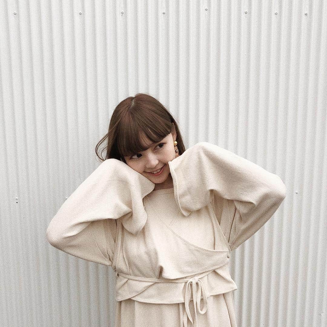 のインスタグラム：「. 袖の可愛さを伝えたくて🐏𓂅」