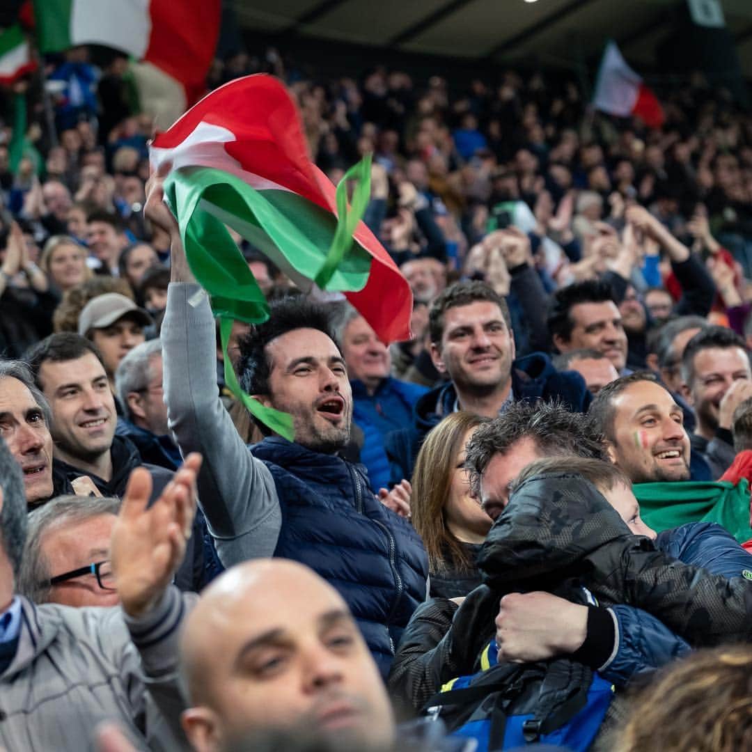ウディネーゼ・カルチョさんのインスタグラム写真 - (ウディネーゼ・カルチョInstagram)「Spettacolo Azzurro! 💙🇮🇹 @azzurri #ItaliaFinlandia #Euro2020 #EuropeanQualifiers Guarda la gallery su Udinese.it 📷 Matteo Favi Immagini」3月24日 19時16分 - udinesecalcio