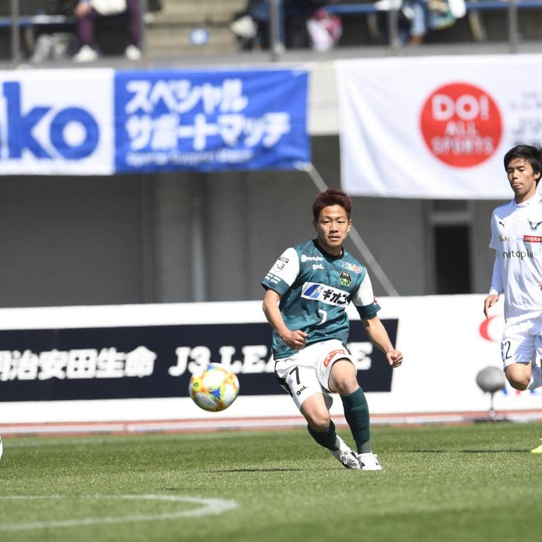 梶山幹太さんのインスタグラム写真 - (梶山幹太Instagram)「第3節vs鳥取 2ー1勝ち‼️ 今シーズン初勝利👍💪 次節も勝とう！ #今シーズン#初勝利 #ホームでの勝利#鳥取 #次節#北九州#勝とう #サポーターの皆さん #応援ありがとうございました！」3月24日 19時24分 - kajiyama10911