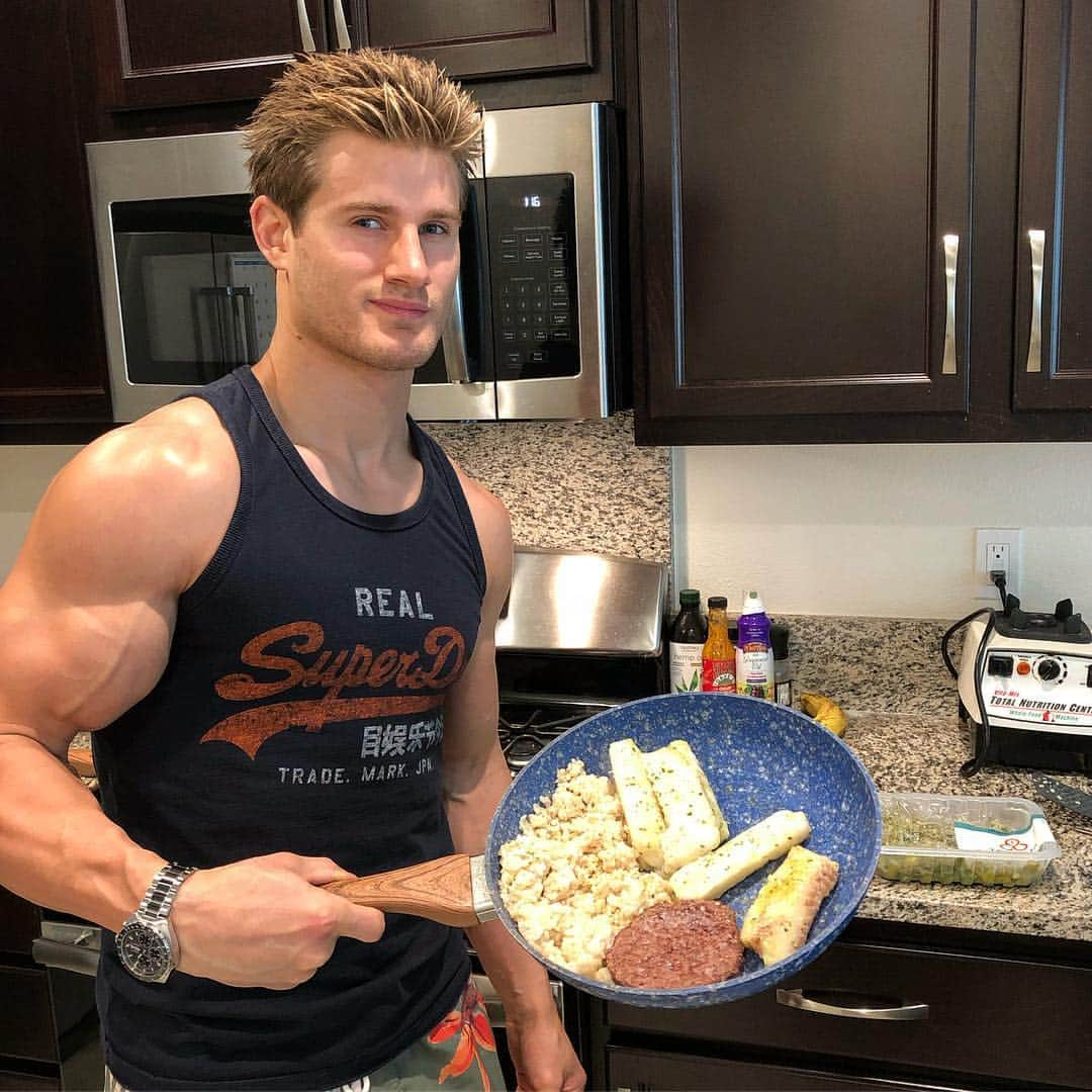 セージ・ノースカットさんのインスタグラム写真 - (セージ・ノースカットInstagram)「I hope everyone has a great Sunday!」3月25日 5時06分 - supersagenorthcutt