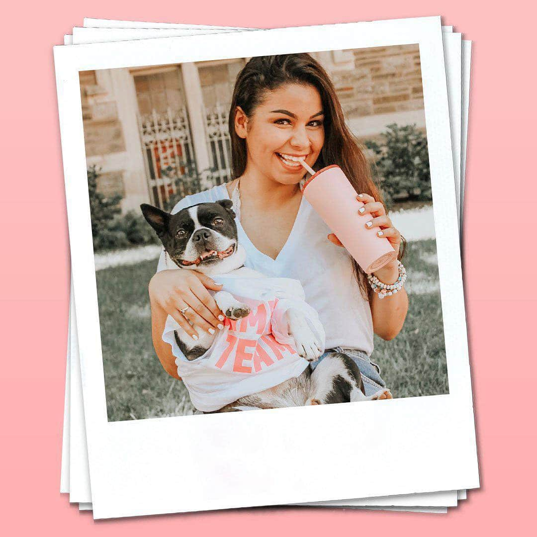 Victoria's Secret PINKさんのインスタグラム写真 - (Victoria's Secret PINKInstagram)「#NationalPuppyDay was the cutest day ever, we just had to show you our #PINKReps and their pups! Swipe to see ➡️🐶」3月24日 22時05分 - vspink