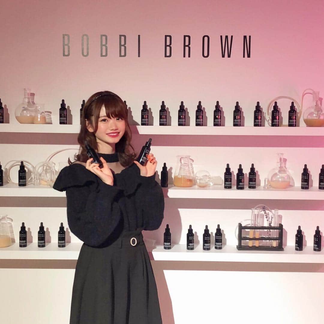 本田依里佳のインスタグラム：「お久しぶりです🙇‍♀️ 先日、BOBBI BROWNのインテンシブ スキン セラムファンデーションの4周年パーティーにご招待頂きました🎀 ･ 自分の肌の色にあったファンデーションも教えて頂けて、とても勉強になりました🙏✨ ･ さりなさんが写真を撮ってくださいました😭💖 #ボビイブラウン #bobbibrown  #インテンシブスキンセラムファンデーション」