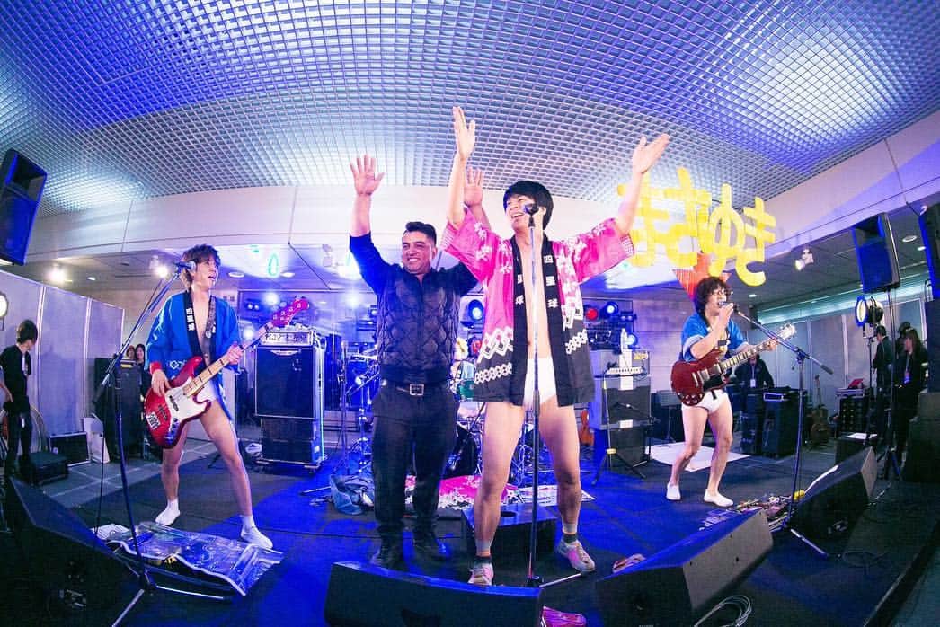 U太さんのインスタグラム写真 - (U太Instagram)「サヌキロックコロシアム10周年！ 今年もありがとう。 今日のライブを胸に秘めて、また明日から頑張りましょねー！ そしてまた来年！ 関わってくださった全ての皆さま、お疲れ様でした！  #サヌキロック #サヌキロックコロシアム」3月24日 22時24分 - utasuxing