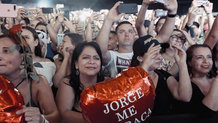 Jorge & Mateusさんのインスタグラム写真 - (Jorge & MateusInstagram)「Obrigado, Blumenau. Obrigado Santa Catarina! Foi lindo demais reencontrar todos vocês. Um beijooo e até a próxima!!! #JeMemBlumenau」3月24日 22時36分 - jorgeemateus