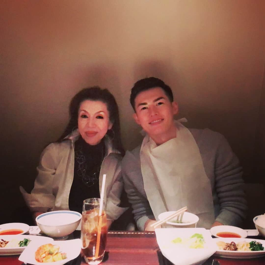 柴田嶺さんのインスタグラム写真 - (柴田嶺Instagram)「Hangout with my mom😘 #dayoff#takanofruitparlour#koreanbbq」3月24日 22時44分 - ryo_shibata_skate