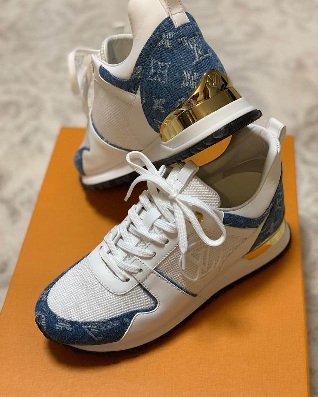 のインスタグラム：「激可愛なシューズ👟❤️❤️❤️ #louisvuitton  #shoe #surprise #thx ♡ #iloveit」