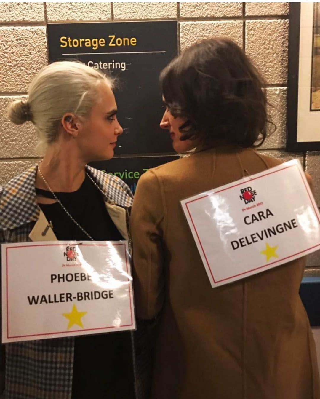 カーラ・デルヴィーニュさんのインスタグラム写真 - (カーラ・デルヴィーニュInstagram)「Something else you MUST check out is #phoebewallerbridge with the help of the wonderful #vickyjones performing fleabag off Broadway or watch it on @bbciplayer season 2 is out now and I cannot wait to see it. This woman is a genius and this is only the beginning. Watch this space... ❤️」3月24日 23時42分 - caradelevingne