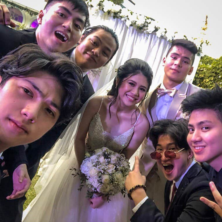 Ranz Kyleさんのインスタグラム写真 - (Ranz KyleInstagram)「Congrats to my Brother man! I remember not too long ago we were just asking each other who’s gon be our future wives haha! Now you found yours! the boys and i are happy for you! Wishing you both an amazing life together, filled with overflowing joy and happiness! 😁🤵🏻👰🏻💯 #wedding #wheresmyfuturewife 😂」3月24日 23時42分 - ranzkyle