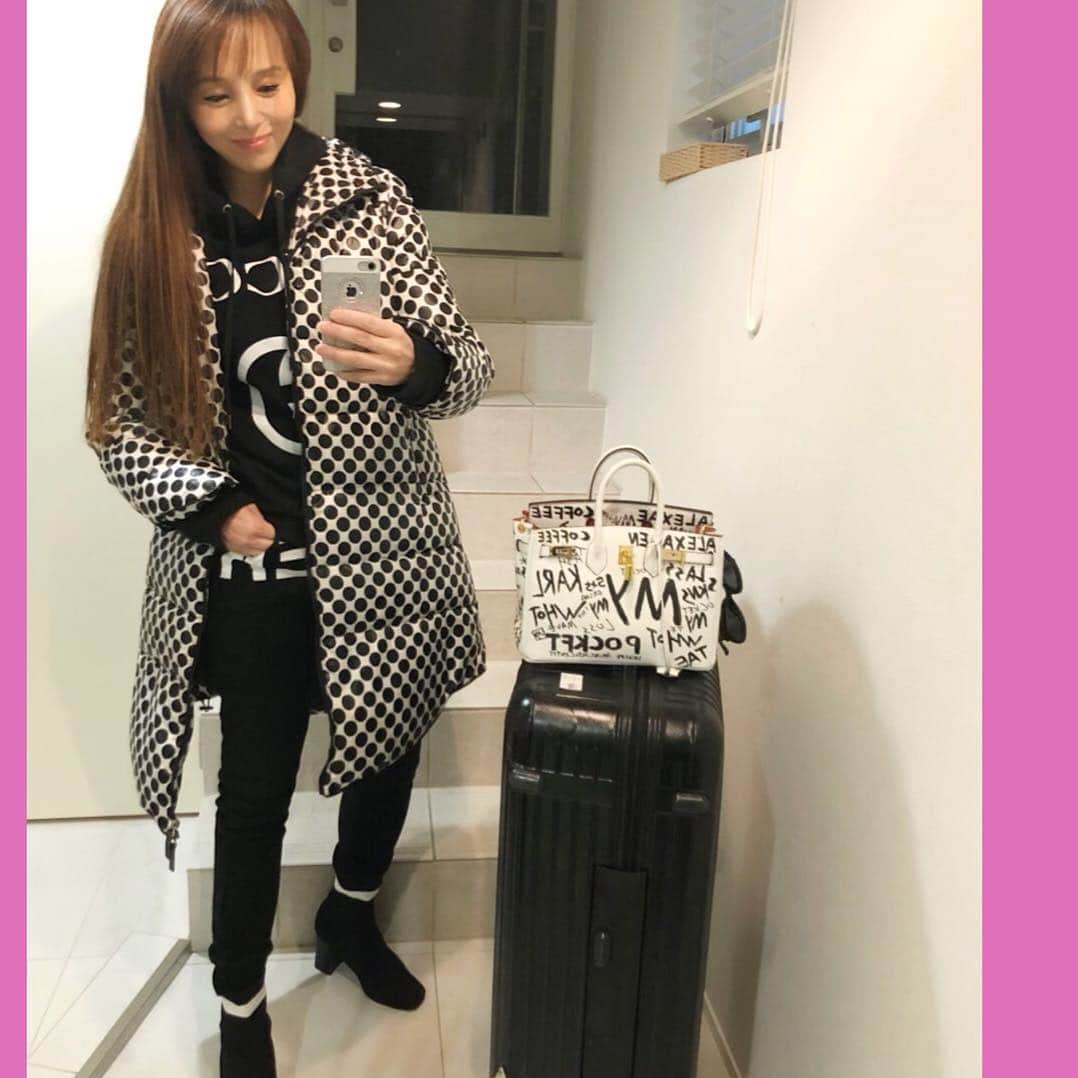 麻美さんのインスタグラム写真 - (麻美Instagram)「スキー🎿🎿🎿 ． #ski#trip #rinascimento  #gucci #1piu1uguale3relax  #rimowa」3月24日 23時43分 - mami0s