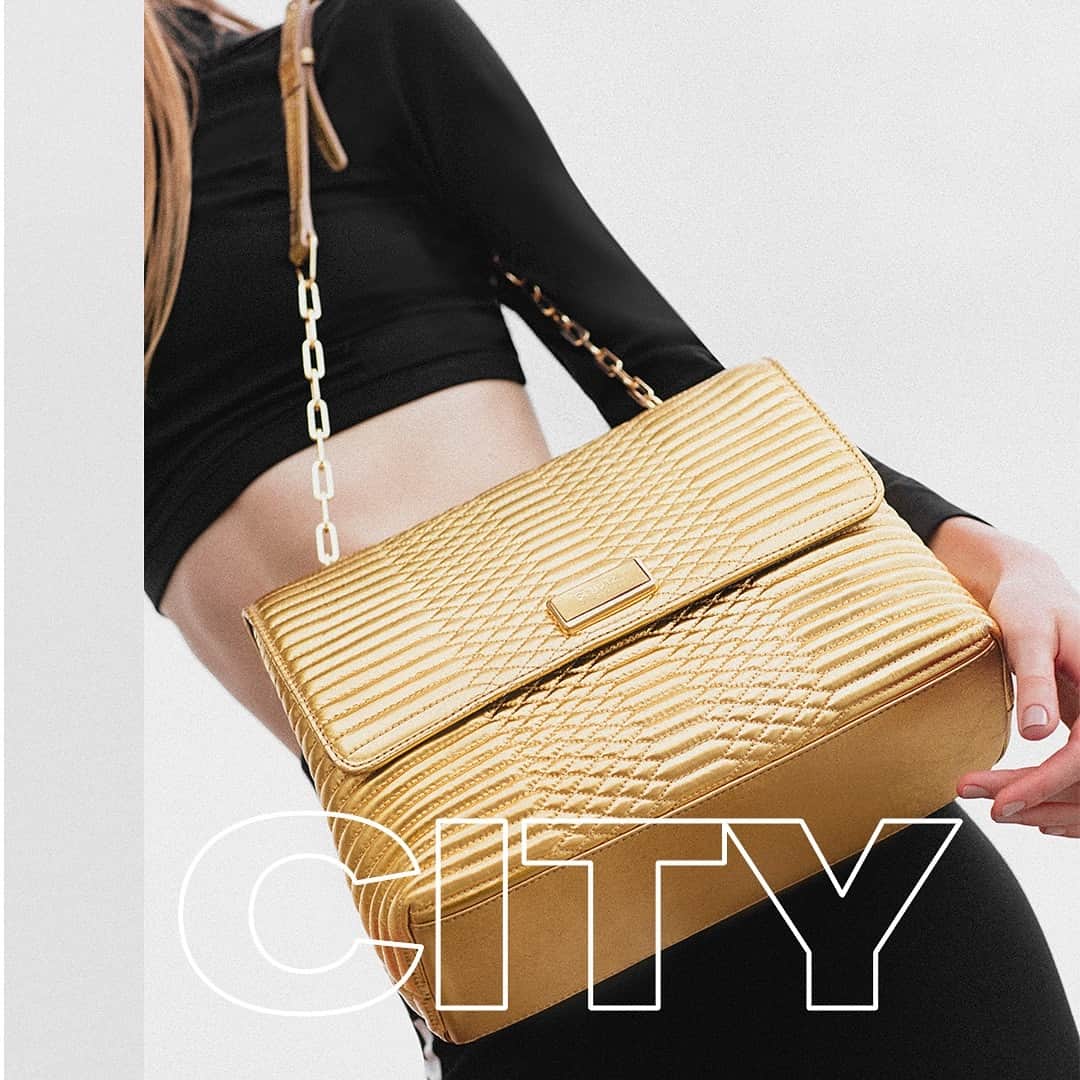 Schutzのインスタグラム：「💫 #UNLOCKYOURCITY • #SCHUTZFALL」