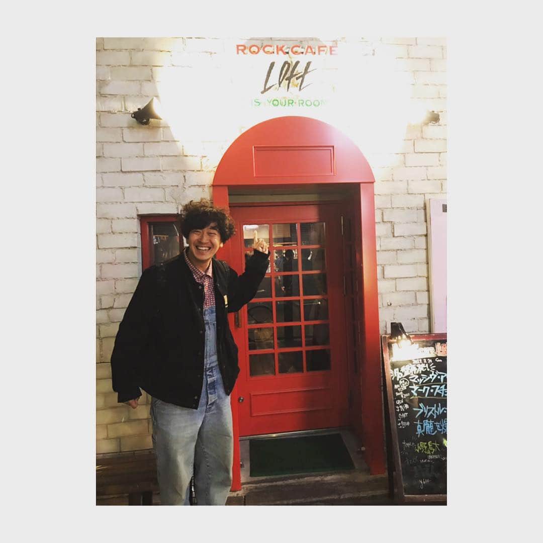 のインスタグラム：「『たかみちの噺 vol.14』  日程：3月25日(月) 時間：開場19:00/開演19:30 場所：ROCK CAFE LOFT(新宿) 値段：前売り1500円/当日1800(ドリンクorフードを1オーダー制) ・ ・ ○たかみちの日記のコーナー ○企画：芸人が一緒に遊びに行って、その時に1番面白いと思った話は果たして全く一緒なのか！？(上野編)  ゲスト：大崎(秀正)、菅野(パーティーズ)  企画進行：鈴木(八田荘) ・ ・ 「たかみちの噺」終了後 音楽アイドルユニット「EMOE」さんとのトークイベントもあり。 ‪ ・ ・ ・ #たかみちの噺 #トークライブ #みんなのたかみち #秀正大崎 #パーティーズ菅野 #八田荘鈴木 #EMOE さん #rockcafeloft #新宿 #ライブハウス」