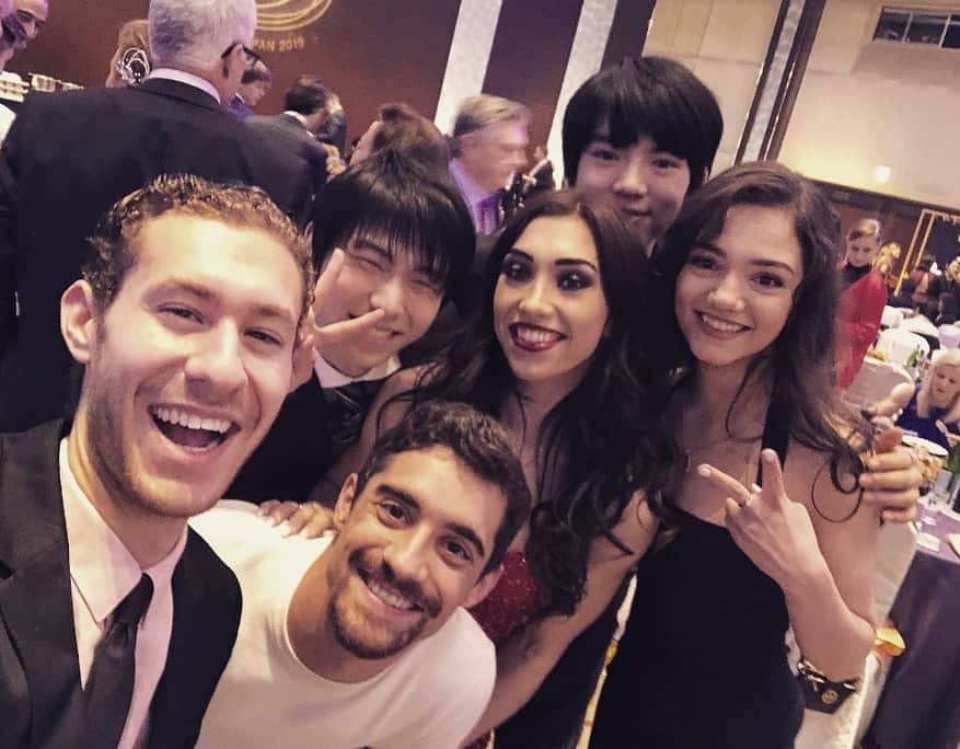 ジェイソン・ブラウンさんのインスタグラム写真 - (ジェイソン・ブラウンInstagram)「Closing banquet with the fam! ❤️ チームクリケットクラブは一緒に！#TeamCricket #WorldFigure ✨」3月25日 0時18分 - jasonbskates