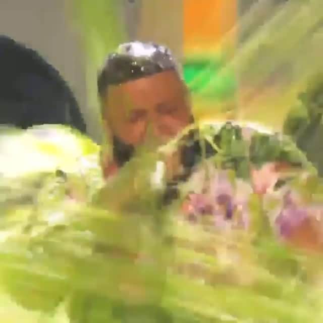 ファンクマスター・フレックスのインスタグラム：「@djkhaled is best to ever do it!!!! The slim! “Another one” is so Bananas!!!!」