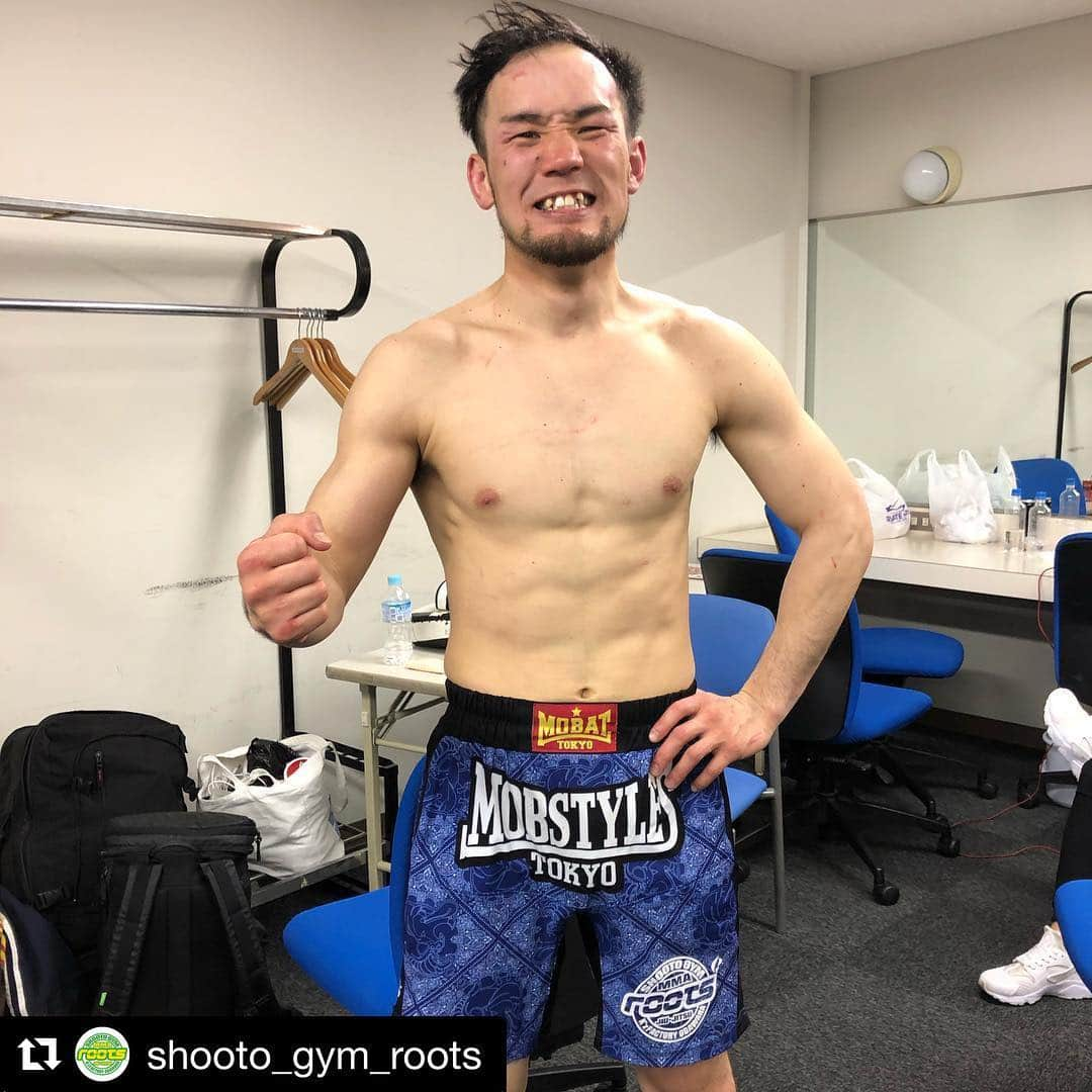 佐藤ルミナさんのインスタグラム写真 - (佐藤ルミナInstagram)「太尊 @taison_naito は大接戦の末判定負けでした。勝利は掴めなかったけど随所で成長が見られる良い内容だったと思います。まだまだ伸び代がある内藤太尊の今後にご期待下さい。Taison lost by decision. #Repost @shooto_gym_roots with @get_repost ・・・ ３月２４日（日）に行われました、プロ修斗ニューピアホール大会の試合結果です。﻿ ﻿ ﻿ フェザー級　5分3R﻿ ×内藤太尊（roots／世界10位、環太平洋6位）﻿ VS  判定 2-0﻿ ○工藤諒司（TRIBE TOKYO M.M.A／環太平洋10位）﻿ ﻿ 応援ありがとうございました﻿ 激闘でした！！ #rootsgym #mma #shooto #shooto0324 #内藤太尊 #激闘」3月25日 0時40分 - ruminasato