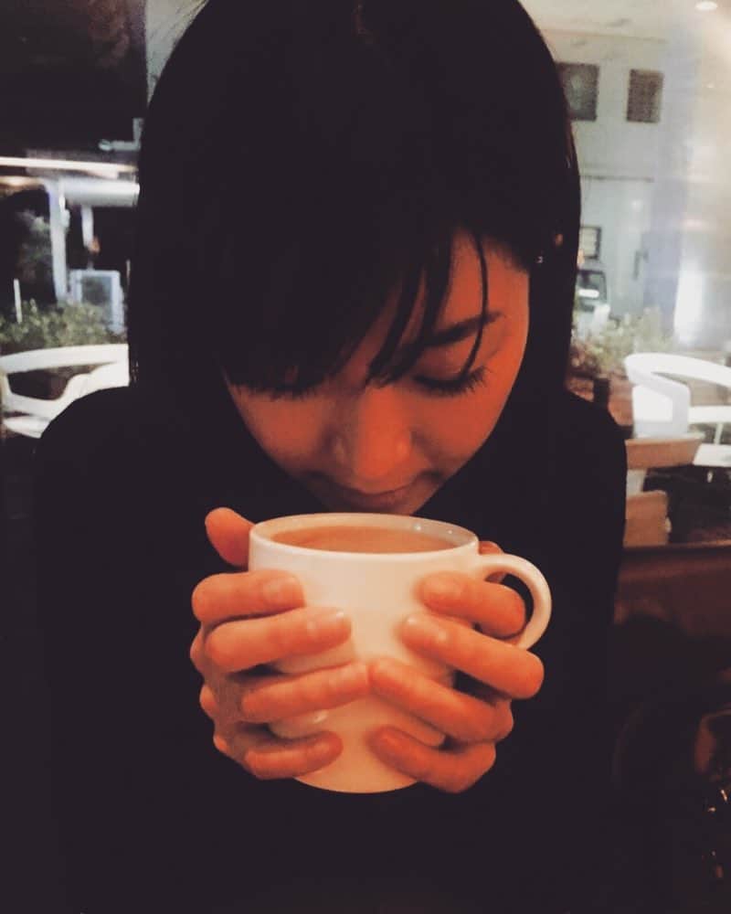 のインスタグラム：「今日はお出かけをしてとても楽しい一日だったのですが…寒かった！！暖かくなったり寒くなったりで、体調崩さないようにお気をつけ下さい！！」