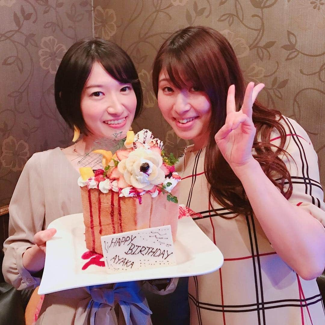 田原彩香さんのインスタグラム写真 - (田原彩香Instagram)「誕生日をお祝いしてもらったときの💓💓 幸せな時間を過ごせました🥰 これからも変わらずずっとこの時間を大切にしていきたい😚🎈🎈🎈 しかしこのメンバーで集まると毎回動画でいっぱいになる🤗 みんな動画撮りたがり🙋‍♀️🙋‍♀️🙋‍♀️ #誕生日」3月25日 1時08分 - taharaayaka