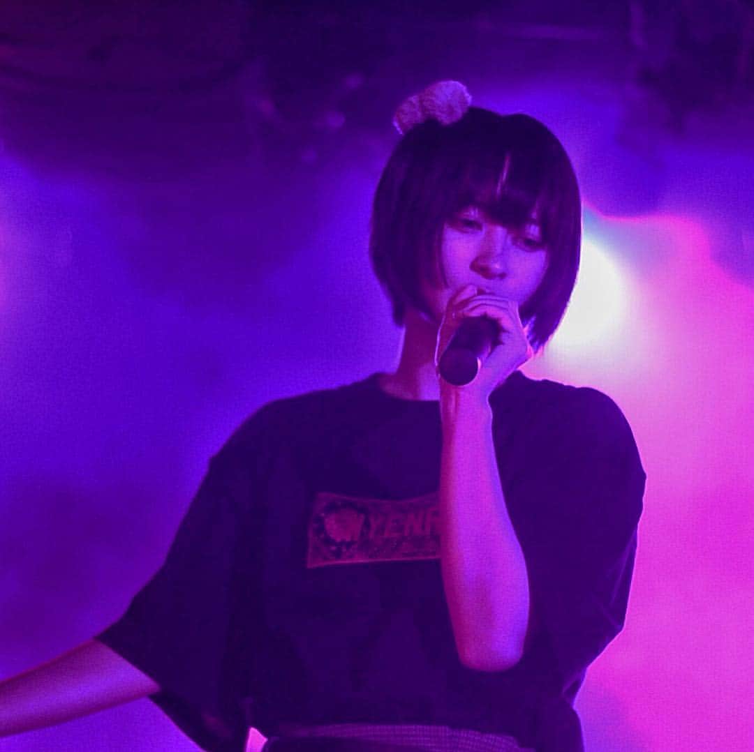 三嵜みさとさんのインスタグラム写真 - (三嵜みさとInstagram)「🌻#live #miiramisato」3月25日 1時09分 - miiramisato
