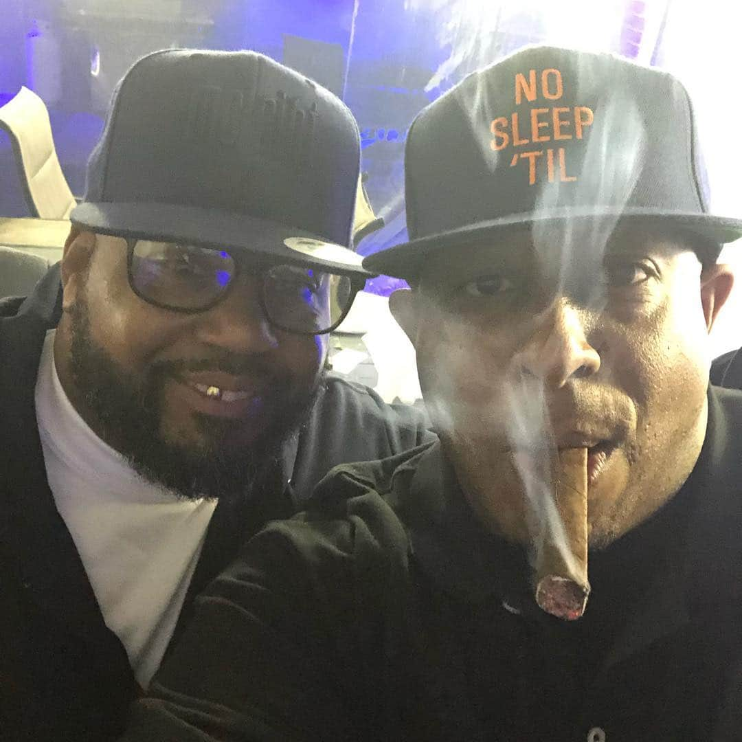 DJプレミアさんのインスタグラム写真 - (DJプレミアInstagram)「HAPPY 50th BORN DAY TO MY DAY 1 WHEN I MOVED TO BROOKLYN BEFORE I JOINED GANG STARR... SALUTE PHAT GARY @phatgary  You've Been In The Trenches With Me In Life and Near Death Experiences And You NEVER EVER EVER CHANGED ON ME And NEVER EVER RAN and ME NEITHER... You Always Stayed Front Line Just Like I Did and Continue To Do So... You Are The Definition Of A Rider... It Was Dope To See So Much Support At Your Party Last Night...ENY Was In The House... And The BX! (Wut Up Panchi) @nygz... Gary, I Love You For Life And You Are Gang Starr Foundation To The Fullest!!! Enjoy Ya Day!!! Welcome 2 Tha 50's Club! 🙏🏾💪🏾✊🏾👊🏾👍🏾🤘🏾🥶 #AriesSeason」3月25日 1時26分 - djpremier