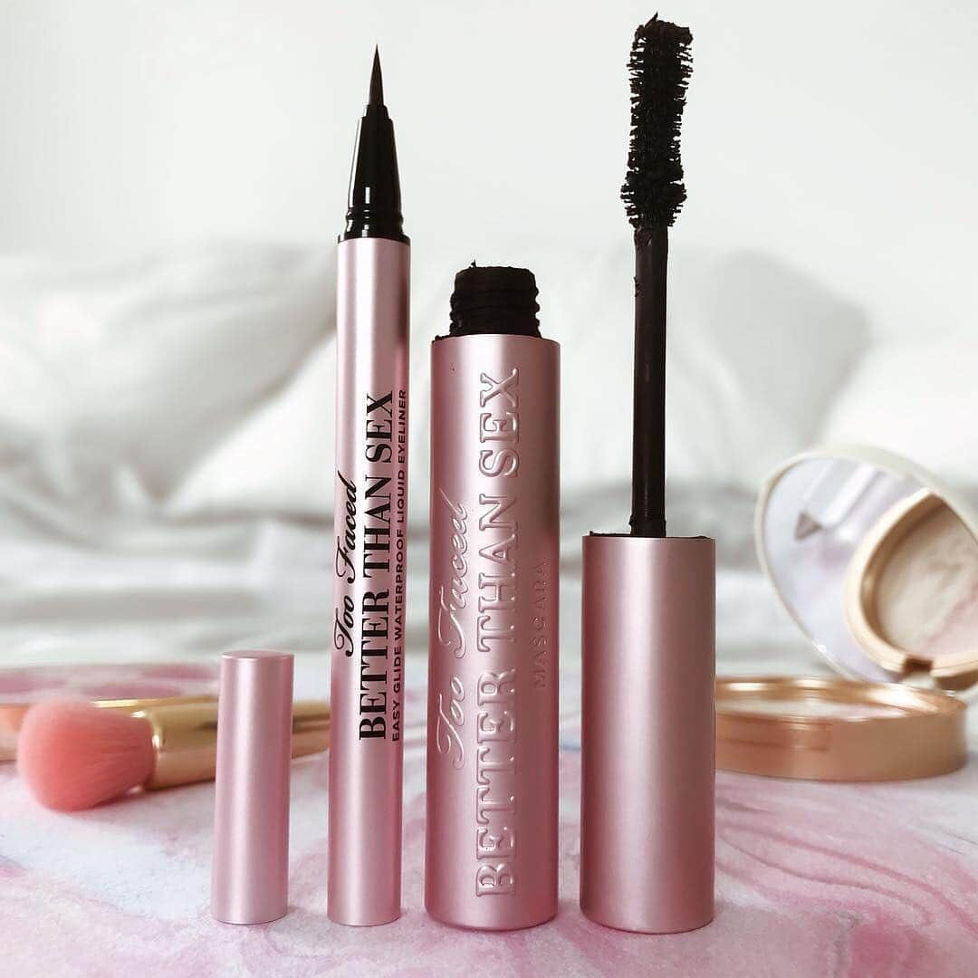 Too Facedさんのインスタグラム写真 - (Too FacedInstagram)「SLAY the day with this power couple 🔥 Experience an eyeliner and mascara so amazing...it's Better Than Sex!  #regram @beautybyoce #betterthansex #toofaced」3月25日 2時00分 - toofaced