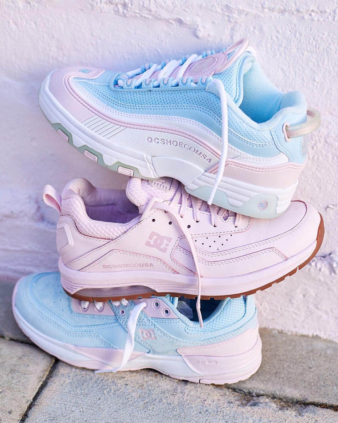 のインスタグラム：「Tap through to check out the entirety of our Faded Flavors pack. New addition for Spring '19. @dc_womens」