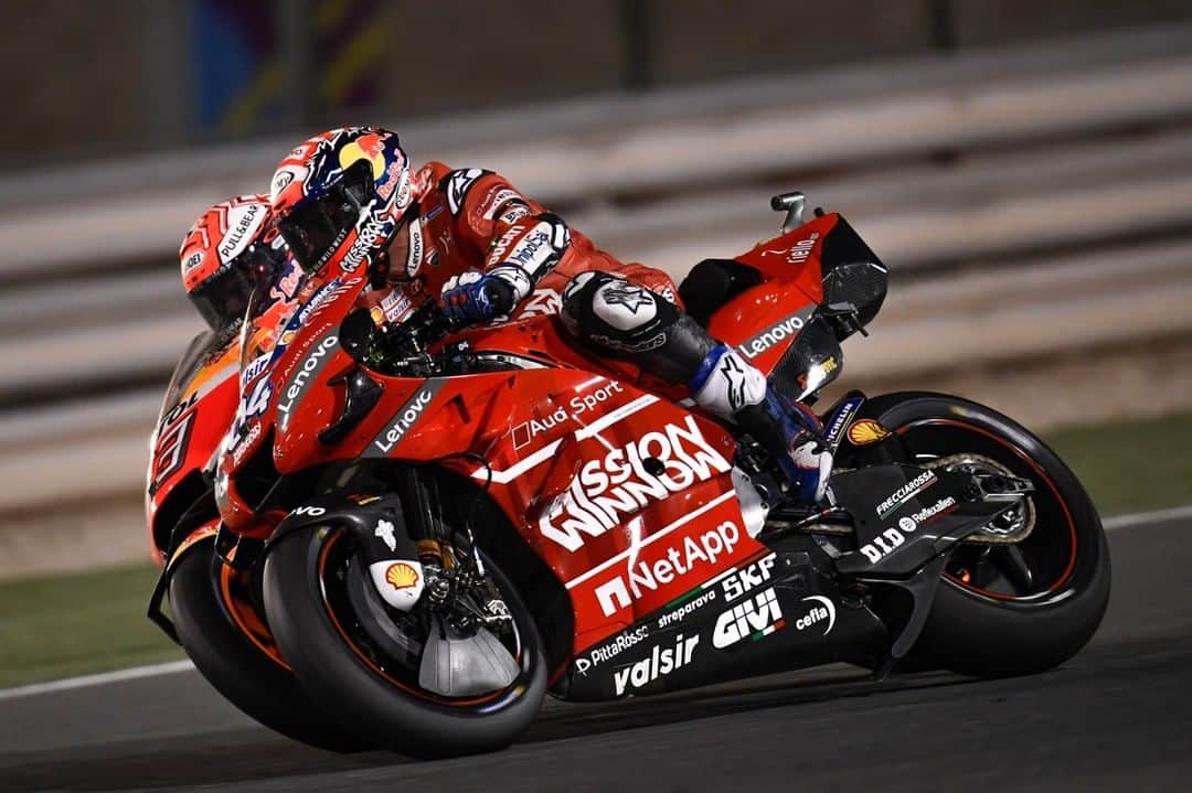 MotoGPさんのインスタグラム写真 - (MotoGPInstagram)「Already missing #MotoGP action? 🔥 // Good news is we're just one week away from being in race mode again 🏁 #QatarGP #Motorcycle #Motorsport #Racing」3月25日 2時01分 - motogp