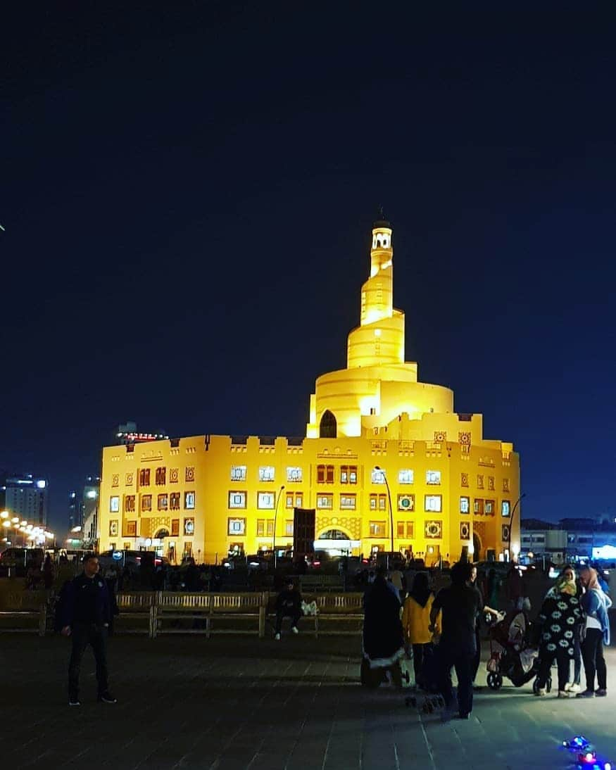 マデリン・スチュアートさんのインスタグラム写真 - (マデリン・スチュアートInstagram)「An amazing day sight seeing in Doha. #inclusion #diversity #love #weareone」3月25日 2時21分 - madelinesmodelling_