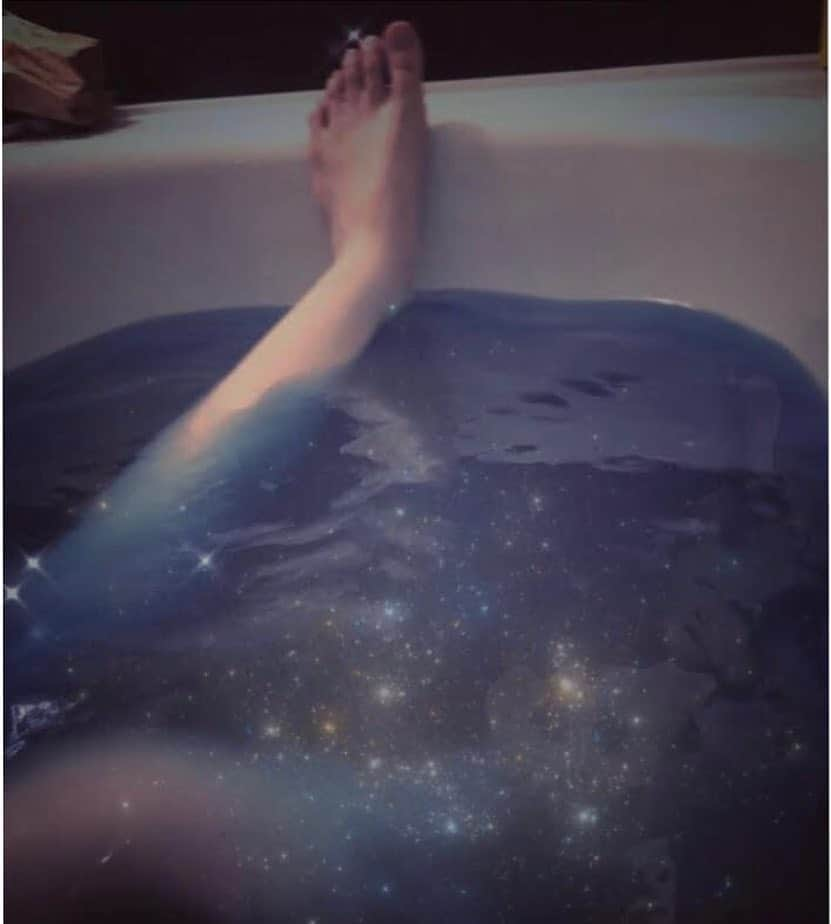 夢咲りおなさんのインスタグラム写真 - (夢咲りおなInstagram)「よく見てね👻  #お風呂 🧼#心霊 #LUSH#bathtime」3月25日 2時27分 - yumerio0906