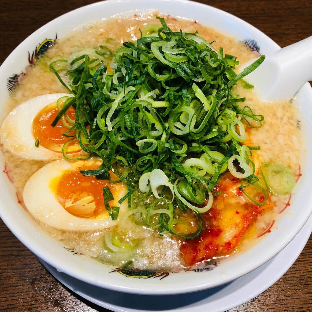 おごせ綾さんのインスタグラム写真 - (おごせ綾Instagram)「【来来亭】のラーメンを大食い女子が美味しく食べられる限界量はどこまでなのか？【検証】Limit the amount of how much to eat delicious? https://youtu.be/fOIAHHgPeE8  #来来亭 #大食い#フードファイター#検証#youtube#youtuber #ラーメン #ラーメン部 #ラーメン倶楽部 #らーめん倶楽部 #ラーメン好き #ラーメンパトロール #ラーメンインスタグラマー #麺スタグラム #麺 #中華 #スープ #スープ #味噌ラーメン #塩ラーメン #醤油ラーメン #白湯 #noodle #noodles #noodlelover #noodleporn #instanoodle #instanoodles #foodporn #food #foodstagram」3月25日 2時41分 - ogose0123