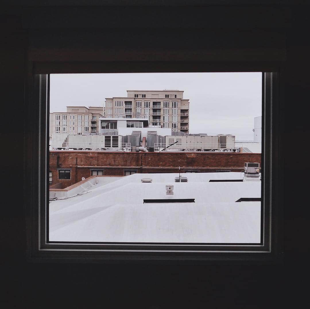 市川渚さんのインスタグラム写真 - (市川渚Instagram)「View from my hotel room.﻿ ﻿ ﻿ ﻿ #sanfrancisco#hotelvia#window#nagikotrip#lx100」3月25日 2時47分 - nagiko