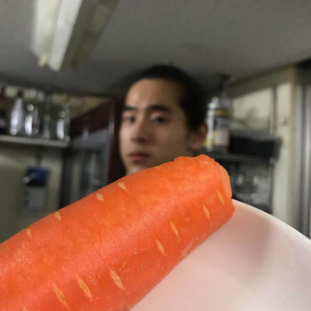 鶏っく 京橋さんのインスタグラム写真 - (鶏っく 京橋Instagram)「ズーシミ！！！！！ 🥕美味いか😋 #鶏っく#京橋#個室#居酒屋#チーズタッカルビ#食べ放題#飲み放題#天草大王#熊本#地鶏#炭火焼き#駅チカ」3月25日 2時49分 - trick.kyoubashi